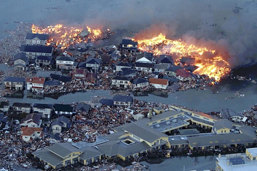 Japan earthquake live update :सोमबार  को हुआ जापान मे भारी नुकसान ,केसे केसे लोगो ने सुनामी से अपने आप को बचाया जानिए आगे की जानकारी..